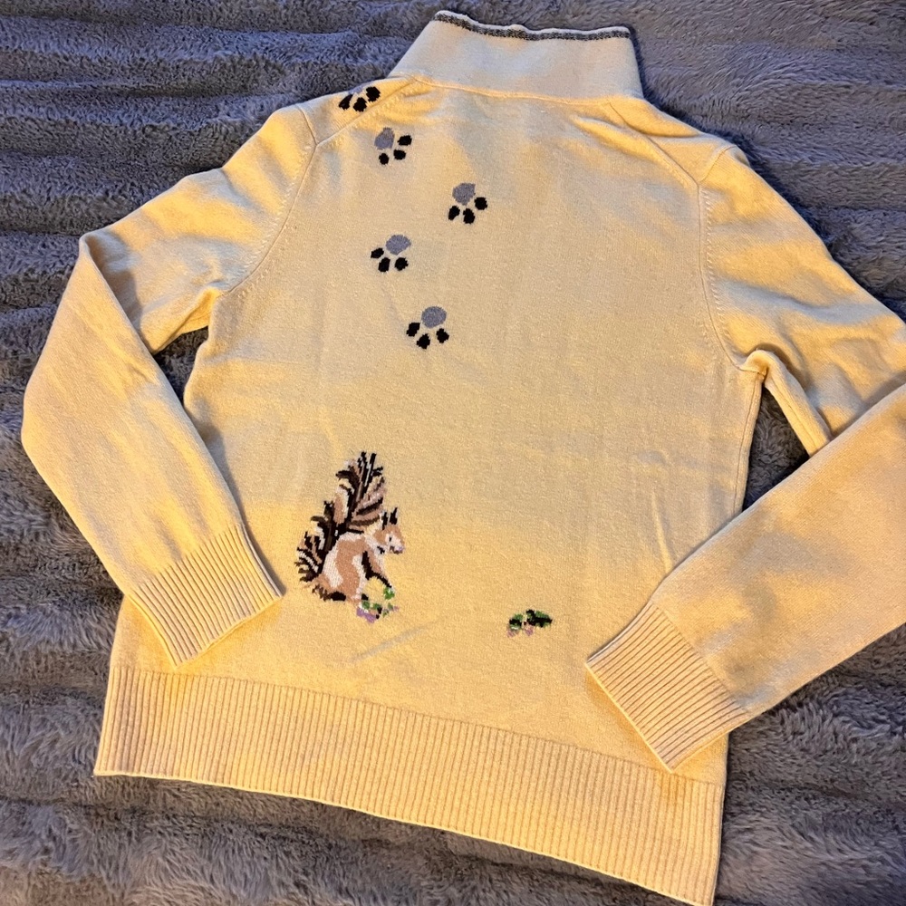 Cashmere Pale yellow sweater with squirrel print - small - Picture 3 of 4